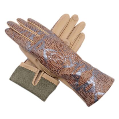 Fashionable Snake Pattern Gloves