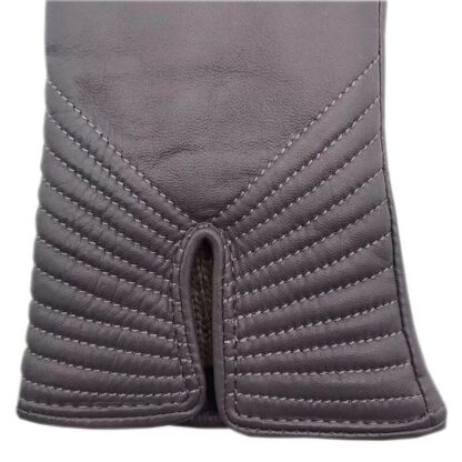 Ladies Grey Fashion Gloves With Lining - Image 4