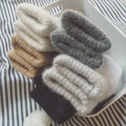Imitation Rabbit Fur Knit Gloves - Image 4