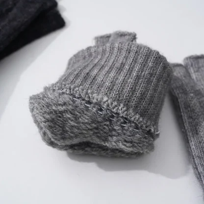 Thermal Fingerless Gloves - Image 4